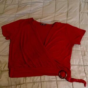 Women maroon t-shirt